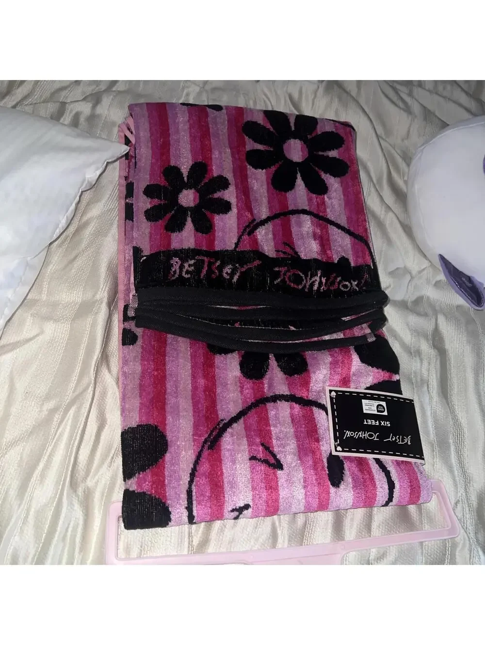 Betsey Johnson Beach Towel Retro Flowers Smiley Face & Pink Stripes, New